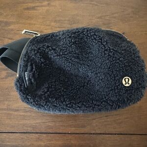 lululemon athletica Dark Gray Sherpa Belt Bag